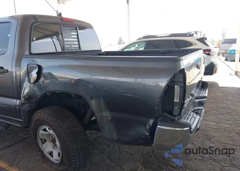 2015 Toyota Tacoma Prerunner V6 from USA, damaged, VIN 5TFJU4GN9FX073630